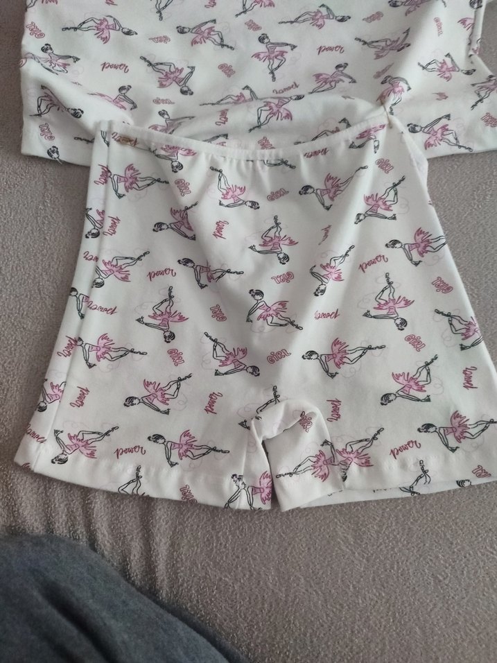 Beyaz Desenli Kız Çocuk Atlet Ve Külot Takımı - Görsel 3