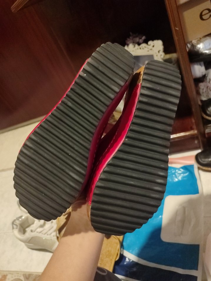 Pembe Tokalı Dolgu Topuk Kadın Terlik - Görsel 3