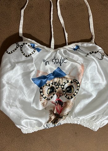 Beyaz Parlak Baskılı Kedi T-shirtü