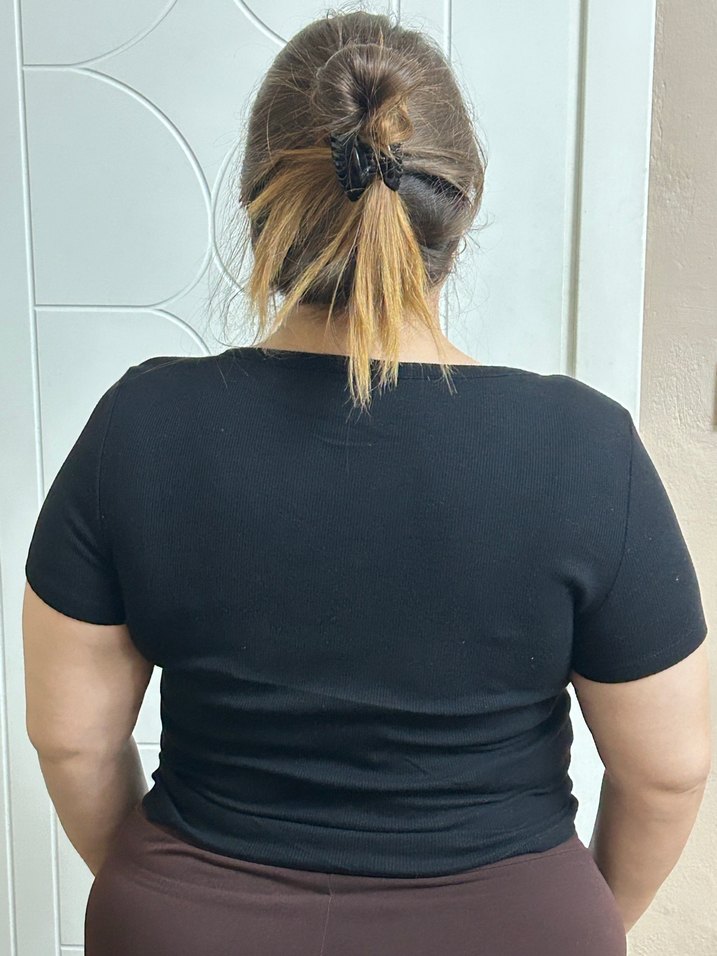 Düğmeli V Yaka Siyah Hamile Tişörtü - Görsel 2