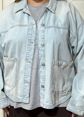 Gri Düğmeli Salaş Kadın Denim Ceket