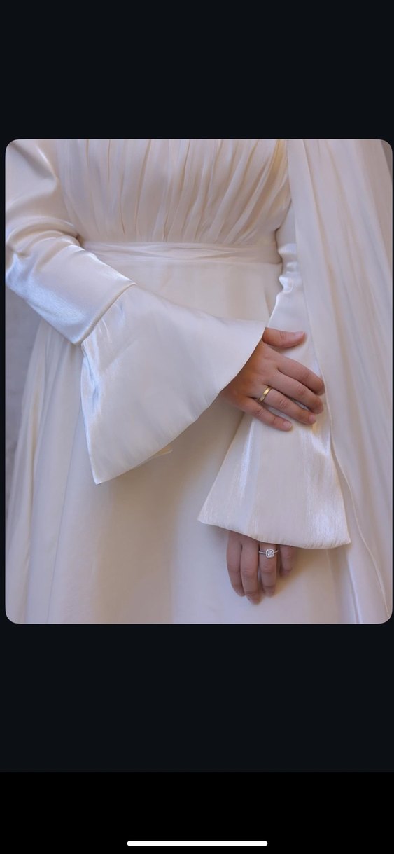 Beyaz Uzun Kollu Tesettür Gelinlik - Görsel 2