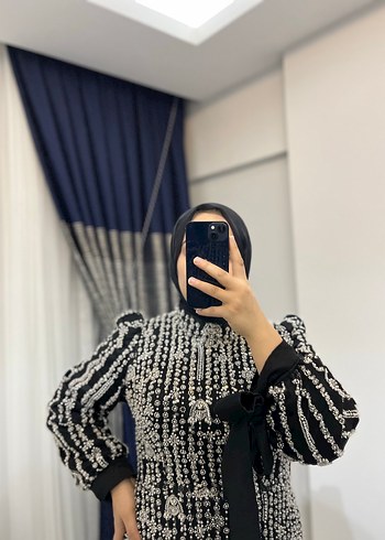 Abiye Püsküllü Zebra Desenli Uzun Kollu Siyah Elbise