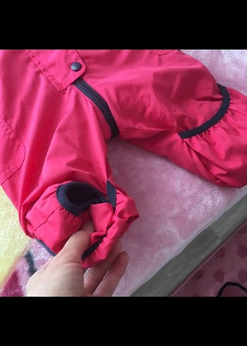 Koyu Pembe Kapüşonlu Kız Bebek Tulumu - Görsel 5