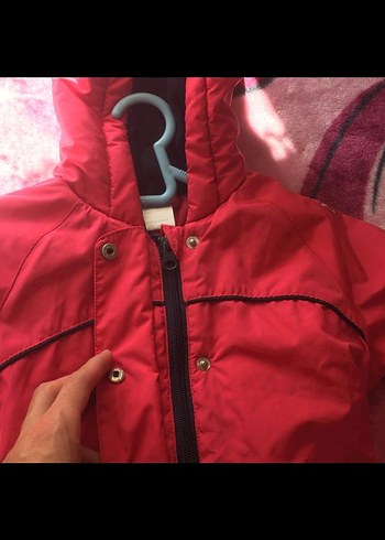 Koyu Pembe Kapüşonlu Kız Bebek Tulumu - Görsel 4