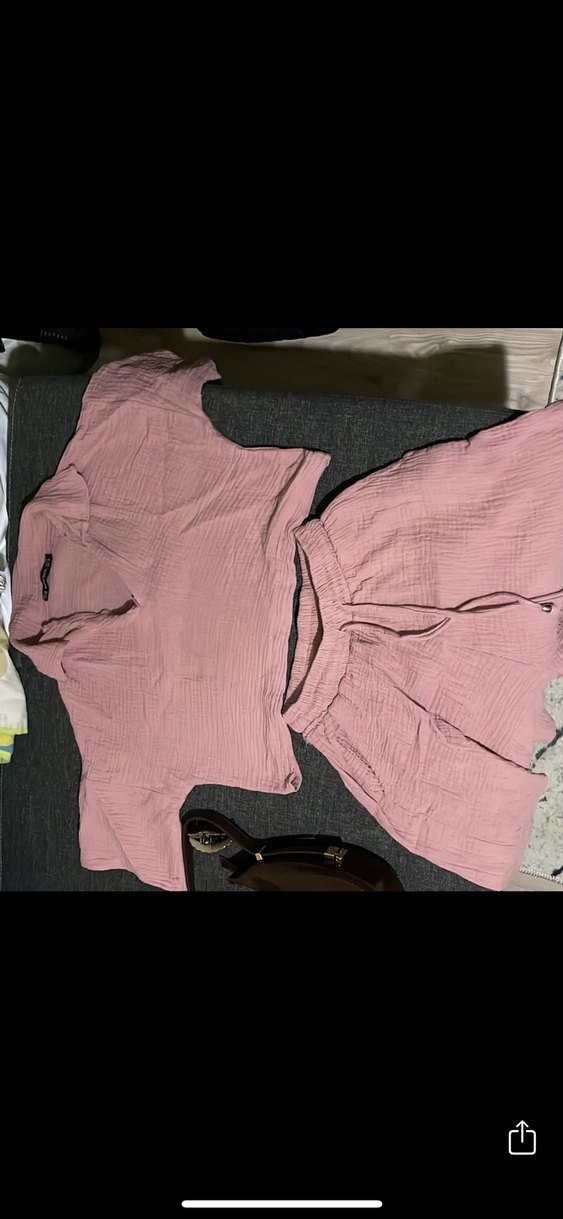 Pembe V Yaka Kısa Kollu şortlu takım - Görsel 2