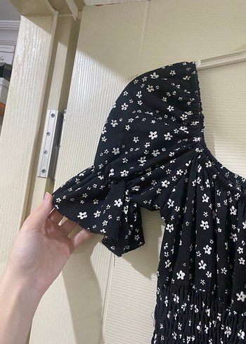 Siyah Çiçekli Kısa Kollu Uzun Elbise - Görsel 4