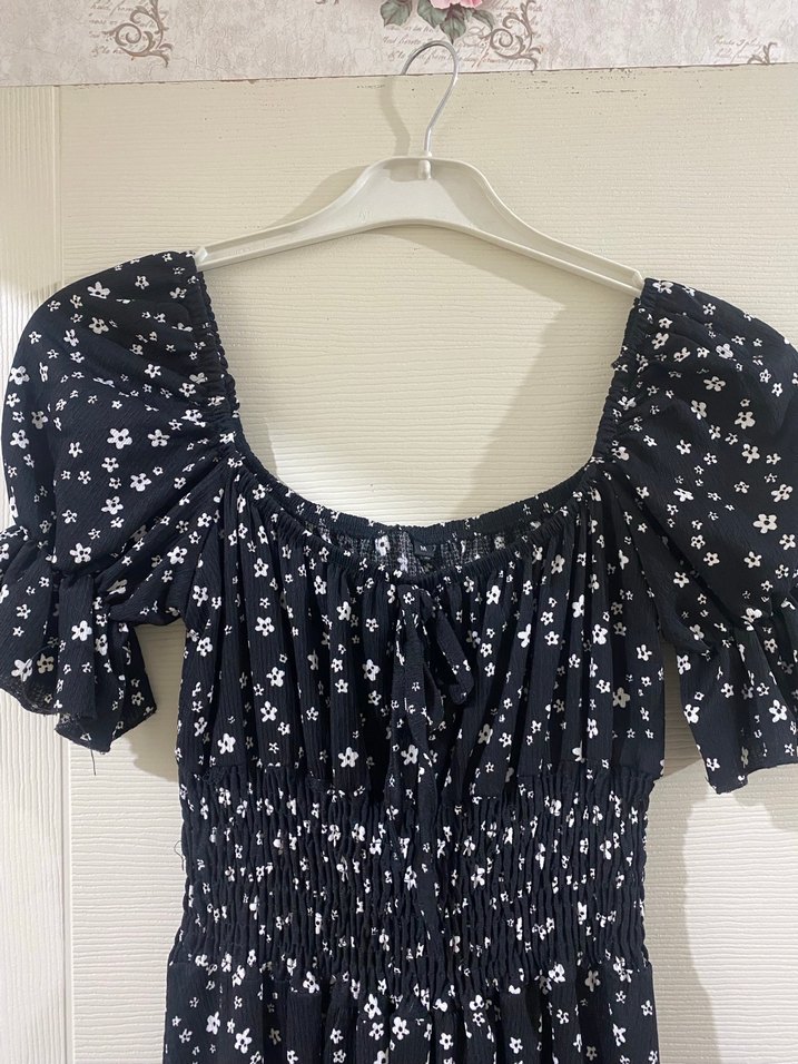 Siyah Çiçekli Kısa Kollu Uzun Elbise - Görsel 3