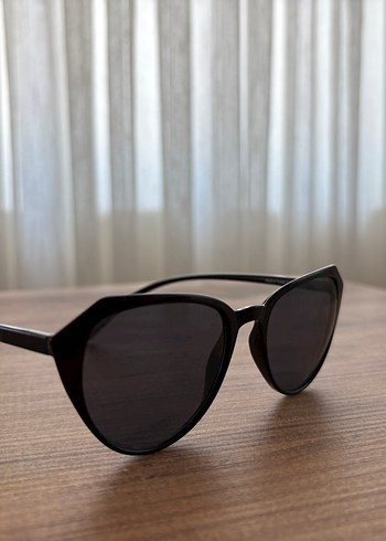 Atasun Siyah Minimalist Kadın Güneş Gözlüğü