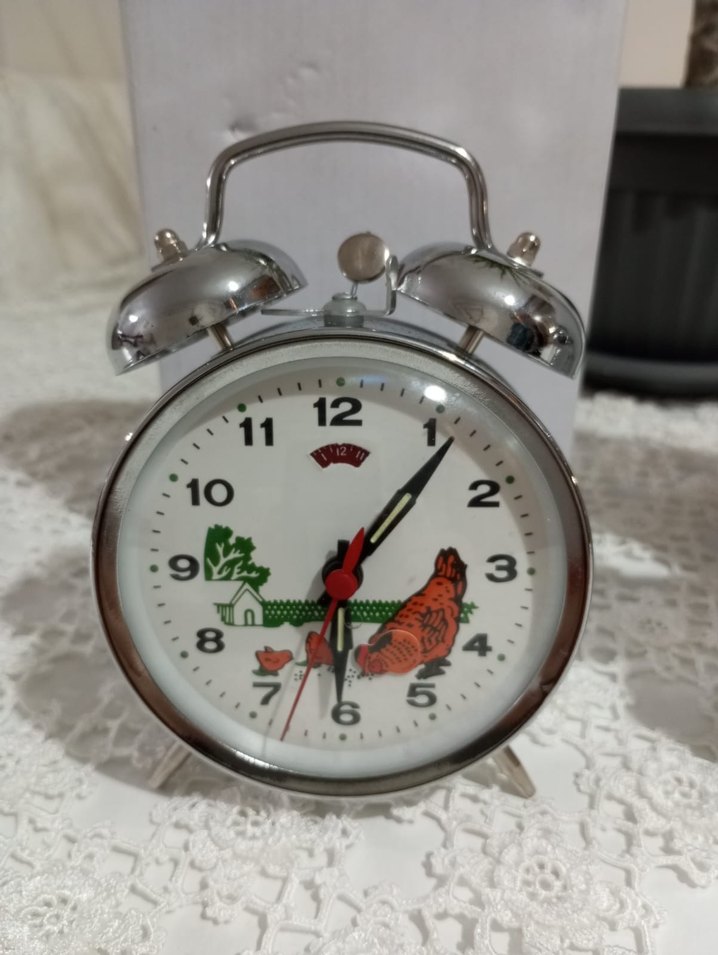 Renkli Desenli Metal Çalar Saat - Görsel 2