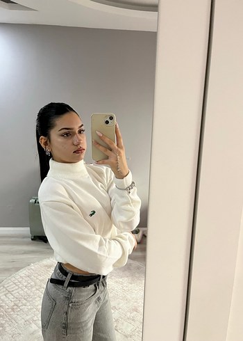 Yüksek Yakalı Beyaz Uzun Kollu Kadın Bluz - Görsel 2