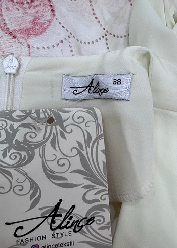 Beyaz V Yakalı Uzun Salaş Etulum - Görsel 2