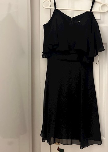 Siyah ince askılı mini elbise