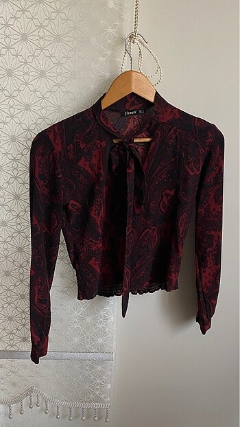 bordo desenli üst