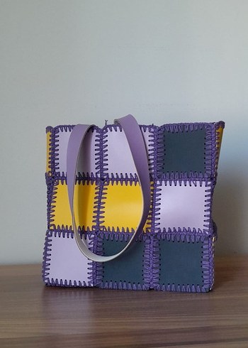 El Örgüsü Çanta
Renkli Ekose Kadın Çanta Fermuarlı - Görsel 2