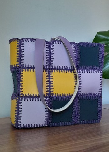 El Örgüsü Çanta
Renkli Ekose Kadın Çanta Fermuarlı - Görsel 4