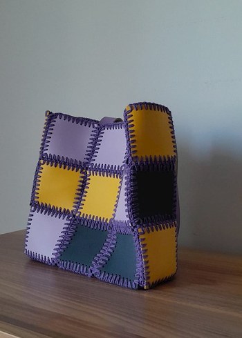 El Örgüsü Çanta
Renkli Ekose Kadın Çanta Fermuarlı - Görsel 3