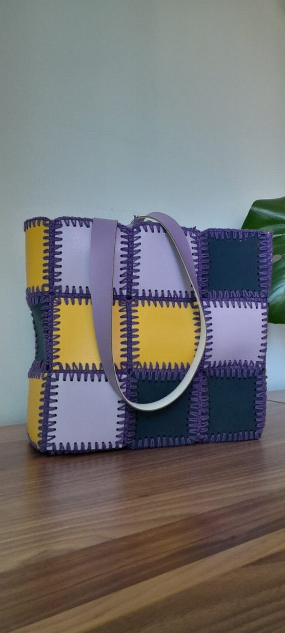 El Örgüsü Çanta
Renkli Ekose Kadın Çanta Fermuarlı - Görsel 4