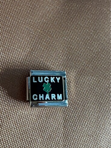 Diğer Nomination charm