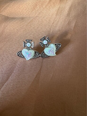 Vivienne Westwood küpe