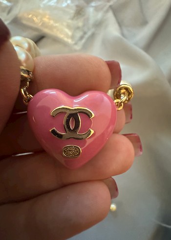 Beden pembe Renk Chanel kolye