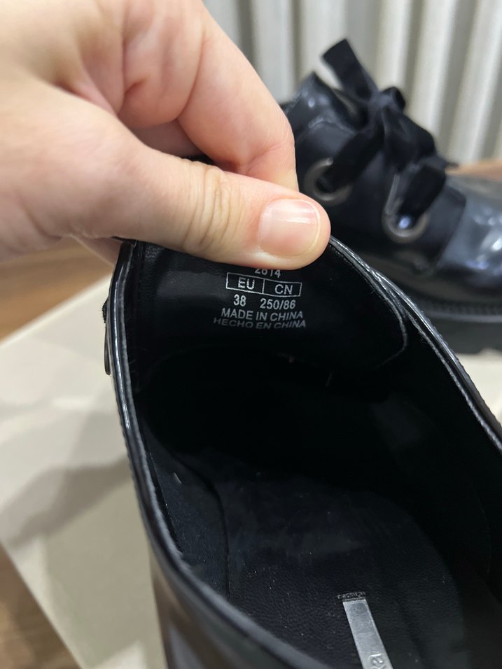 Bershka makosen ayakkabı - Görsel 5