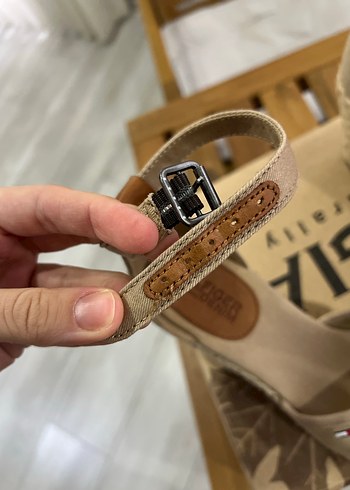 Tommy hilfiger dolgu topuk ayakkabı - Görsel 3