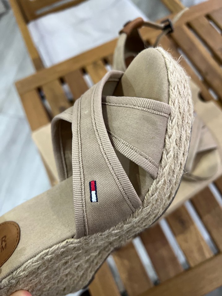 Tommy hilfiger dolgu topuk ayakkabı - Görsel 5