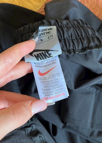 s Beden siyah Renk Nike Siyah Paraşüt Kumaş Kargo Kadın Eşofman Altı