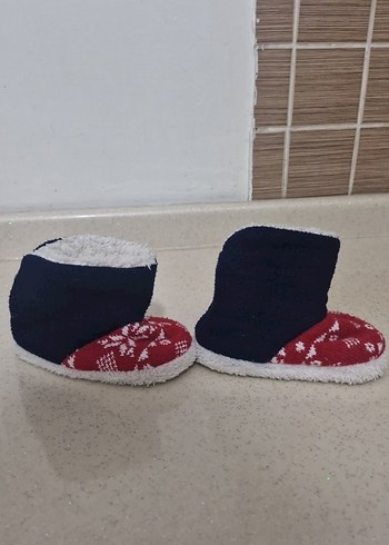 Diğer Kız Çocuk Renkli Nakışlı Sıcak Panduf