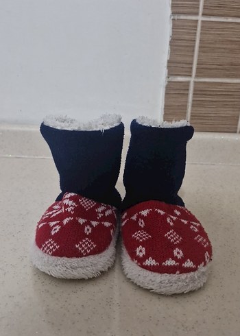 22 Beden çeşitli Renk Kız Çocuk Renkli Nakışlı Sıcak Panduf