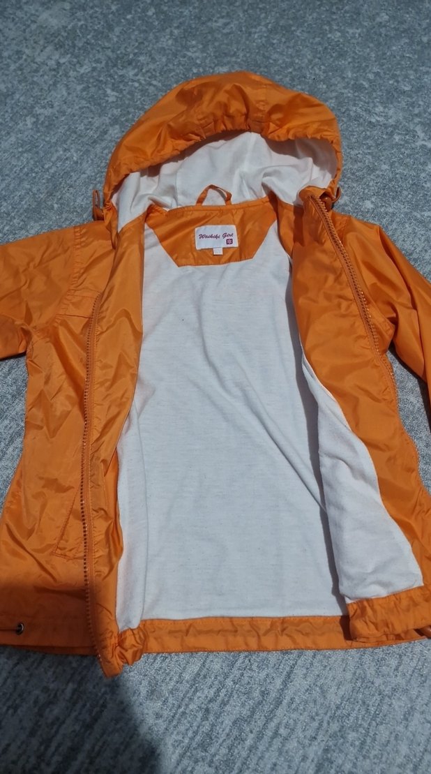 Turuncu Kapüşonlu kiz Çocuk Yağmurluk0 - Görsel 2