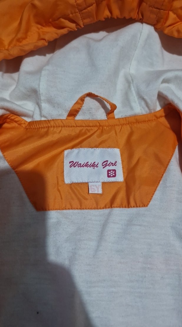 Turuncu Kapüşonlu kiz Çocuk Yağmurluk0 - Görsel 3