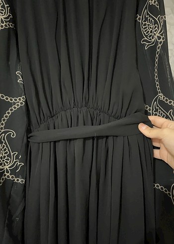 Uzun Siyah tesettür Nakışlı Elbise - Görsel 4