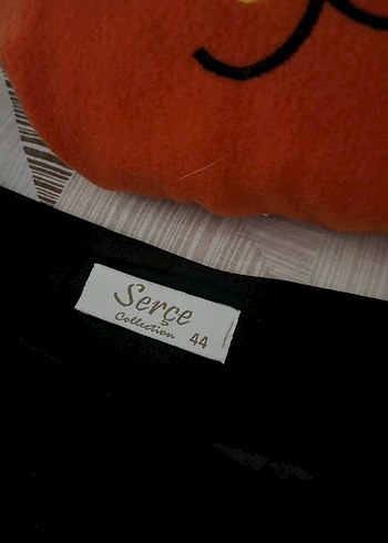 Siyah Pilili Uzun Kadın Etek - Görsel 3