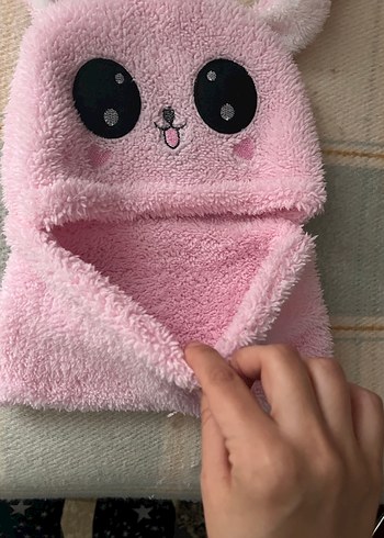 Pembe Nakışlı Çocuk Bere Kulaklı - Görsel 3