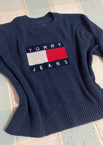 Tommy Hilfiger s