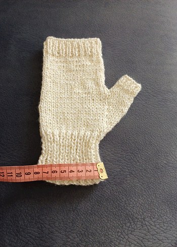 Beyaz Örgü Parmaksız Kadın Eldiveni - Görsel 2