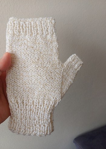 Beyaz Örgü Parmaksız Kadın Eldiveni - Görsel 4