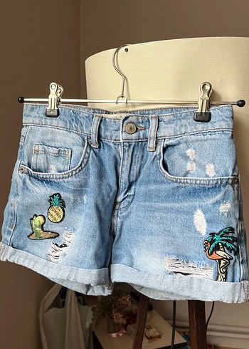 Nakışlı Mavi Mini Denim Şort