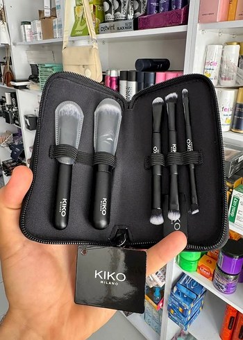KIKO Milano Siyah Makyaj Fırça Seti