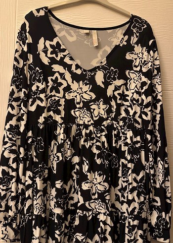 Çiçek Desenli Siyah Bohem Midi Elbise - Görsel 2