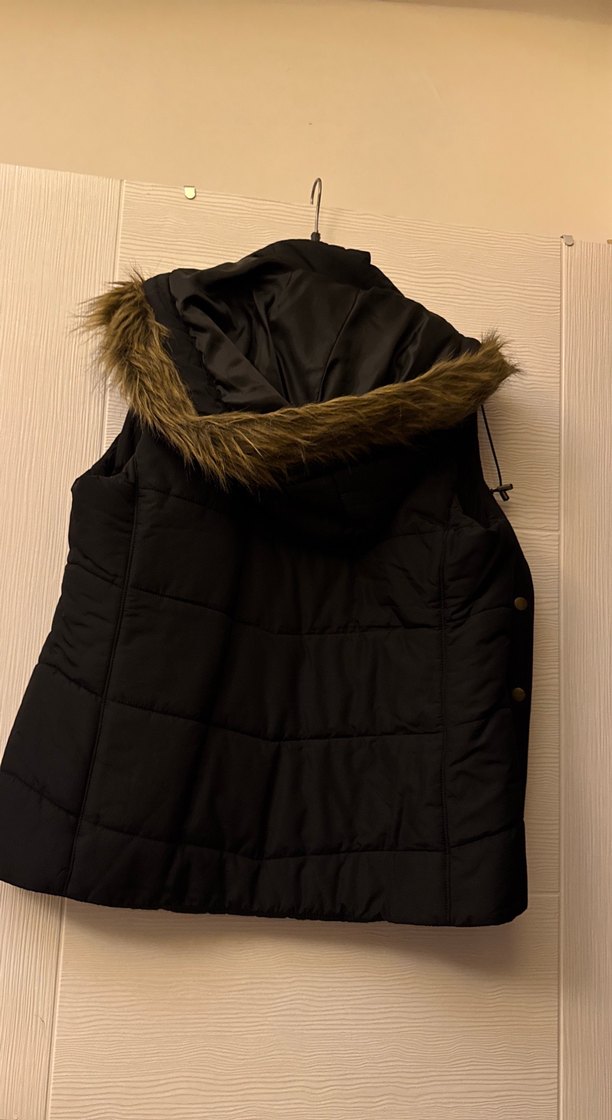 Kürk Detaylı Siyah Kadın Yelek - Görsel 4