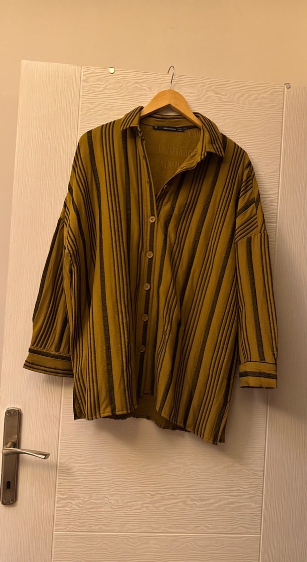 Düğmeli Bol Kesim Keten Kadın Gömlek - Görsel 3