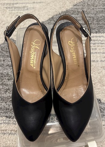 Siyah Tokalı Kadın Klasik Topuklu Ayakkabı - Görsel 3