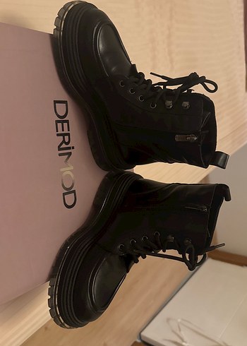 Siyah Deri Goth Platform Topuklu Kadın Bot - Görsel 2