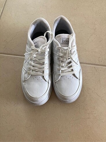 Adidas sneaker