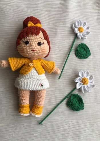 Sarı Hırkalı Örgü Bebek