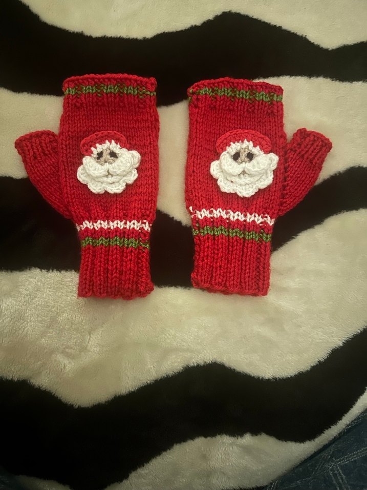 PARMAKSIZ Kırmızı Örgü Kadın Eldivenleri - Görsel 4