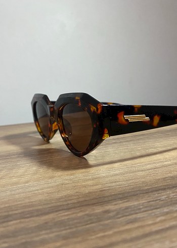 Kahverengi Tokalı Kadın Gözlüğü - Görsel 6